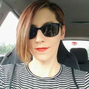 Meet your Posher, Kim